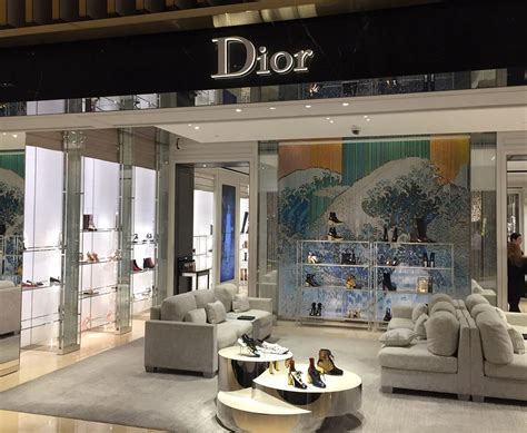 dior store dubai mall